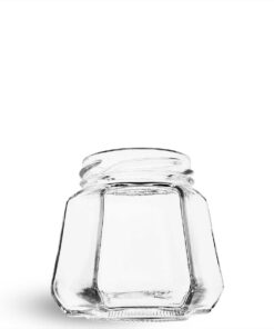 Pote de vidro sextavado 230ml. Formato de 6 faces que traz elegância para mel, geleias gourmet e lembrancinhas. Preserva 100% o sabor. Aproveite!