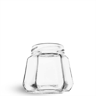 Pote de vidro sextavado 230ml. Formato de 6 faces que traz elegância para mel, geleias gourmet e lembrancinhas. Preserva 100% o sabor. Aproveite!