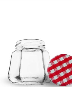 Pote de vidro sextavado 230ml. Formato de 6 faces que traz elegância para mel, geleias gourmet e lembrancinhas. Preserva 100% o sabor. Aproveite!
